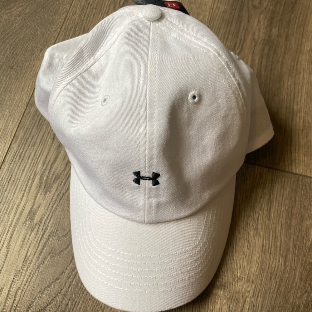NWT! Under Armour Womens Hat